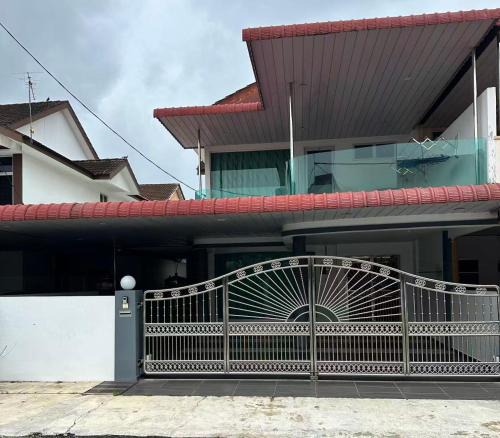Nibong Tebal Apartment | 家家民宿