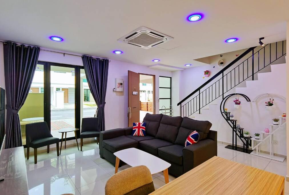Pangkor Island Apartment | 阳光度假屋 Sun Shine Homestay