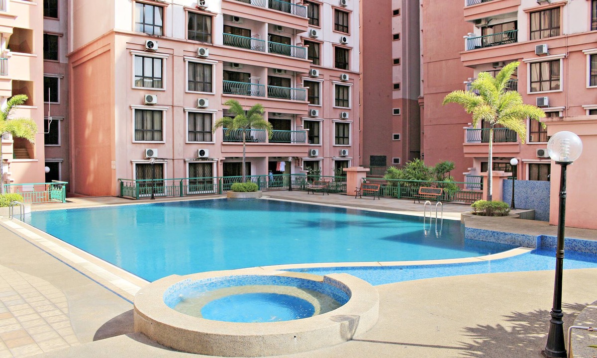 Downtown Kota Kinabalu Apartment | 1st Choice Vacation Apartments at Marina Court Resort Resort