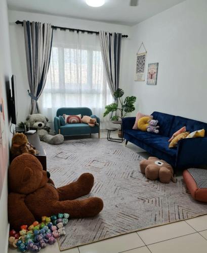 Klang Apartment | 2 Bedroom Bear House Homestay in Klang Impiria