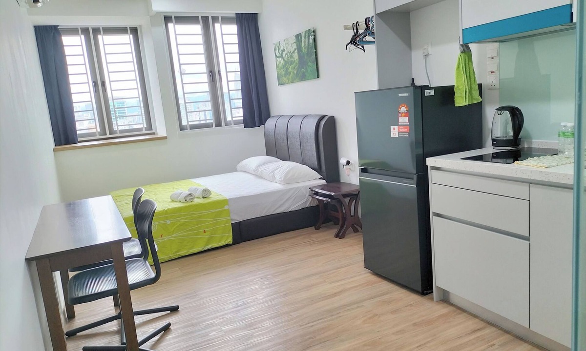 Bandar Sri Permaisuri Apartment | 2 Bedrooms Condo Near LRT & Commuter