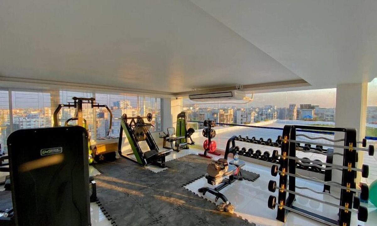Basundhara Residential Area Apartment | 250sqft 4 Economy Stay Pool & Gym