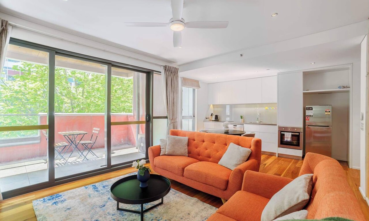 Docklands Apartment | 2BR Apt in Docklands WiFi City walk Water nearby