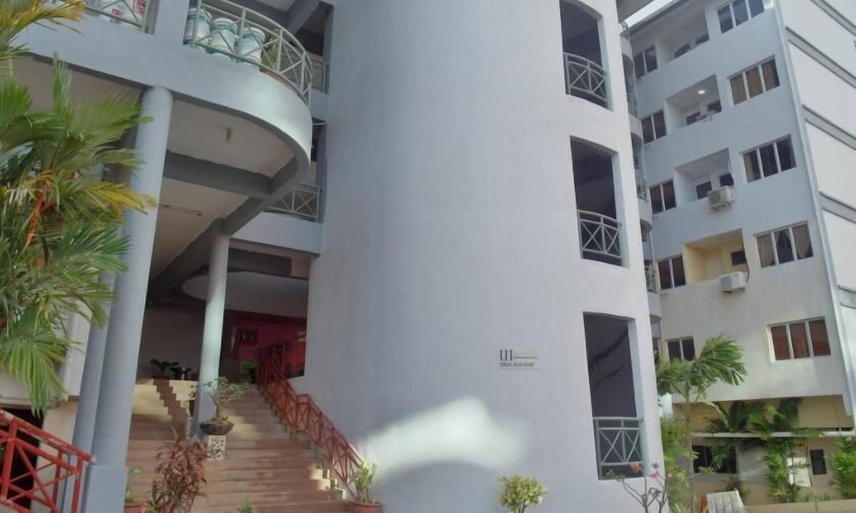 Padang Matsirat Apartment | 3 Bedroom Beachfront Apartment