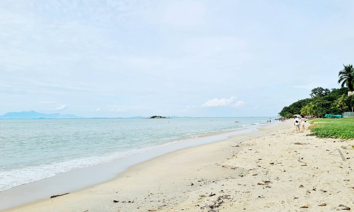 Tanjung Bungah House | 527 BeachHouse @ 5 bedroom -3min walk to the beach