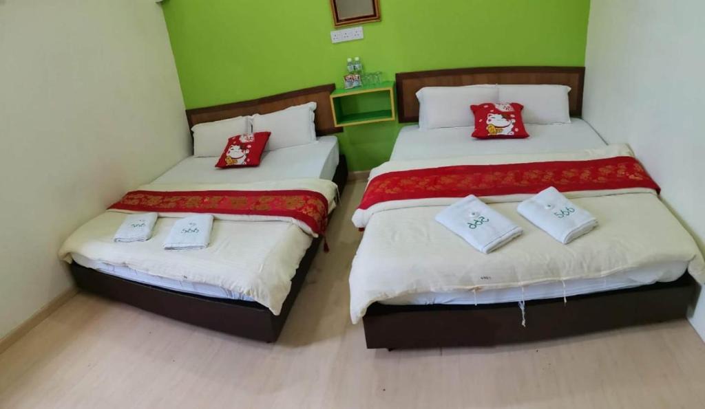 Miri House | 566 INN