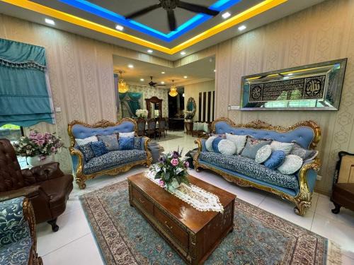 Bandar Baru Bangi Villa | 6BR Modern Tropical Oasis with Private Pool and Gazebo