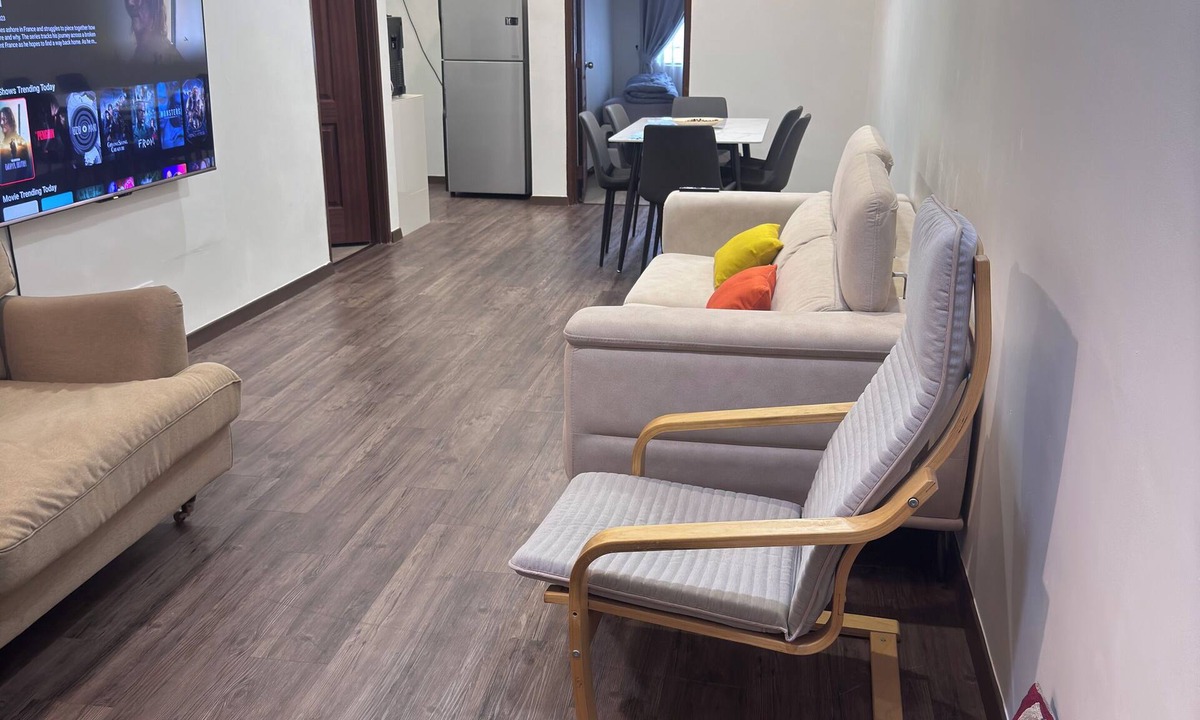 Taman Impian House | 7pax 2-bedroom house with WiFi and AC in lovely Bukit Mertajam@Near AEON