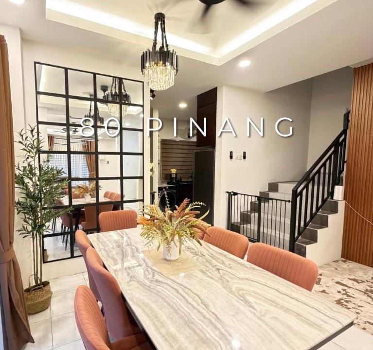 Pokok Sena District House | 80 Pinang - Dolby Atmos Soundbar, Netflix, Apple TV