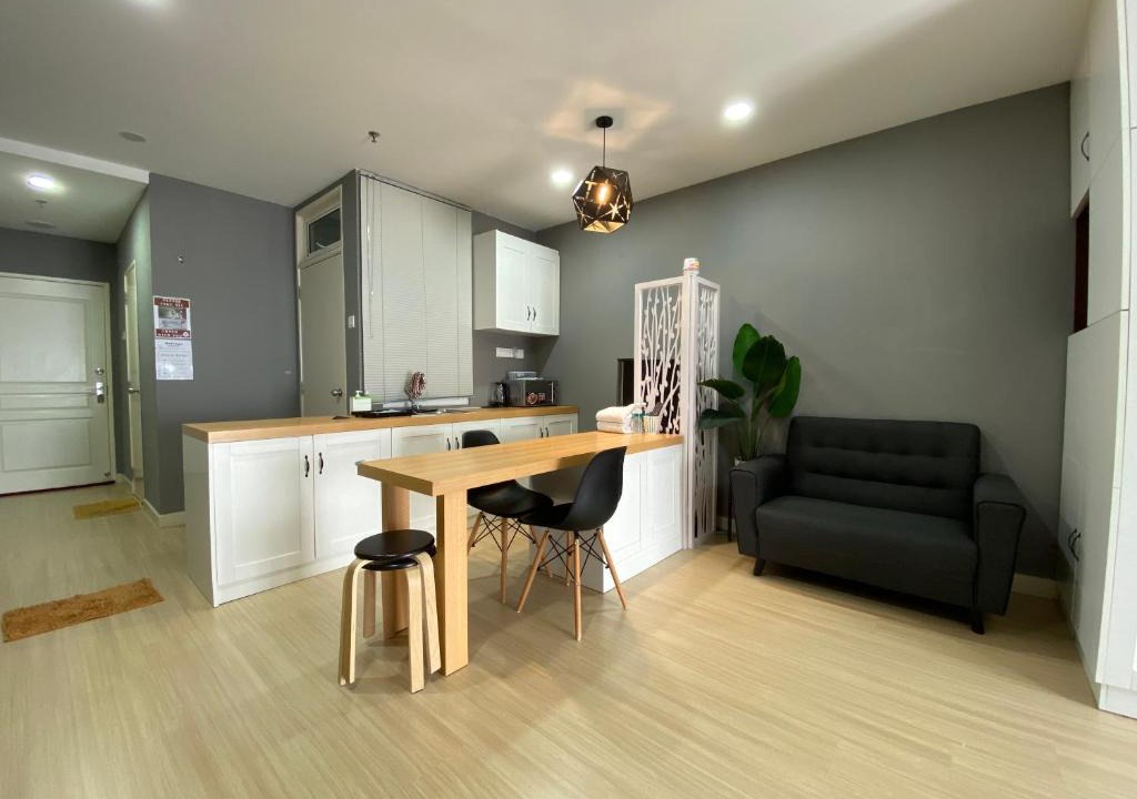 Kampar Apartment | A Modern & Homely Studio with Pool and Gym