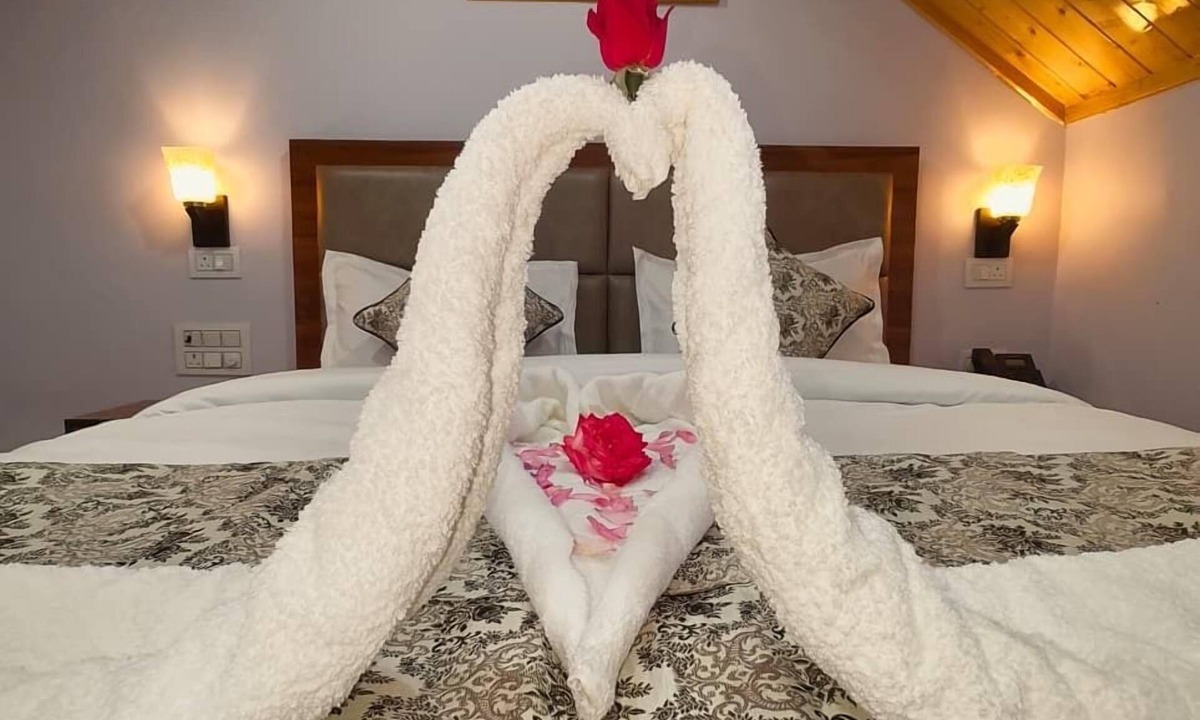 Sidhpur Hotel | AASRA PARADISE HOTEL