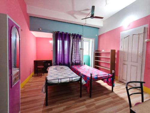 Khanapara Hostel | Aastha Girl's PG - Only for Women