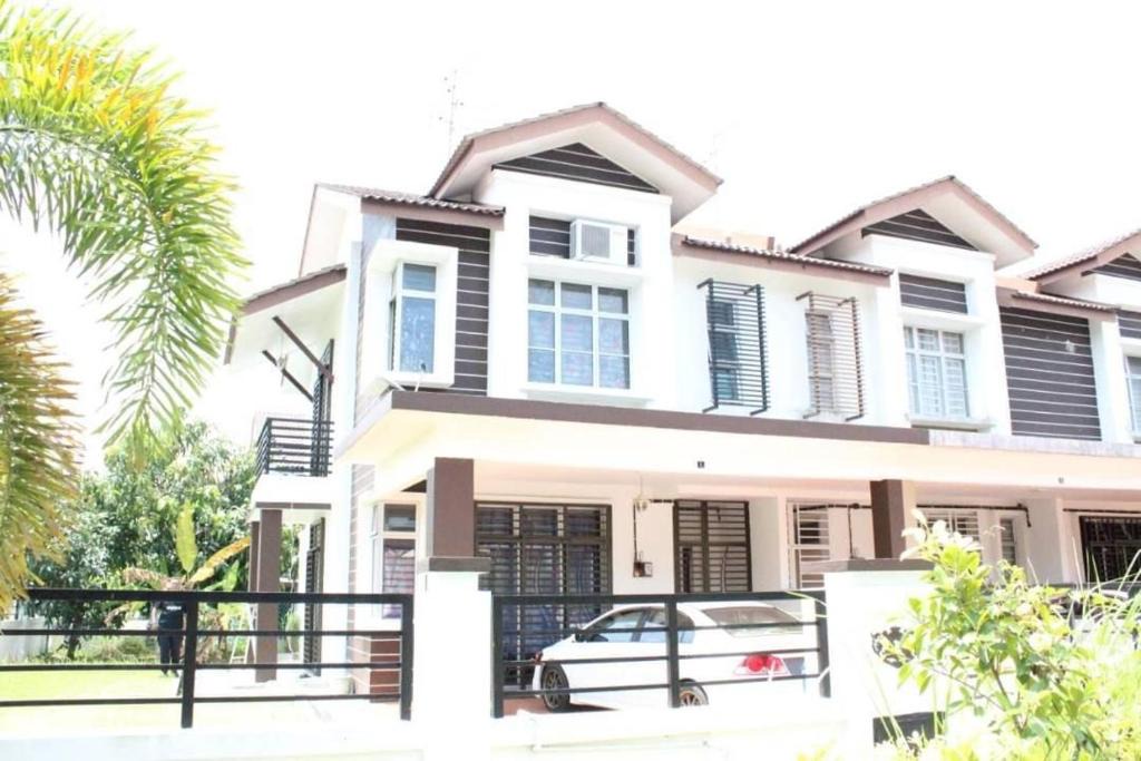 Masai House | Abang Payung Homestay