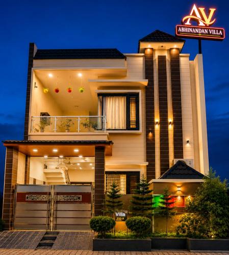 Amritsar Villa | Abhinandan Villa - Taste of Tradition- Bengal Bhoj