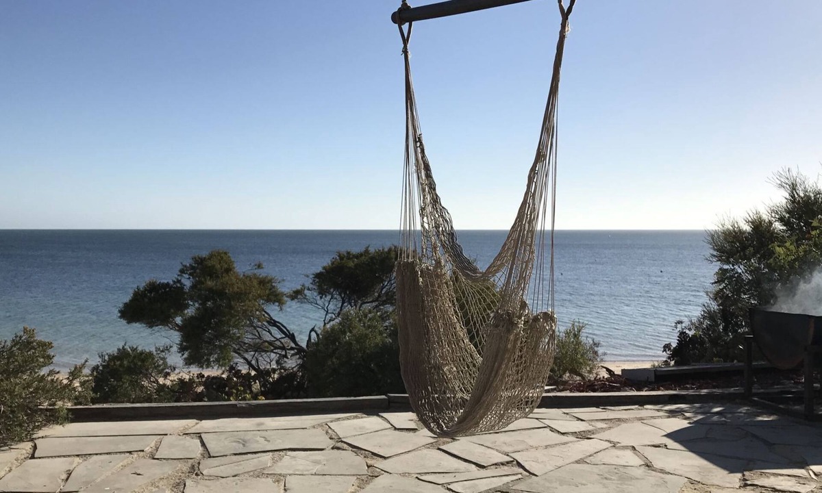 Muloowurtie House | Absolute Beachfront Home at Black Point - Pet Friendly!