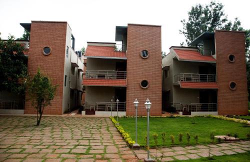 Yelagiri Resort | Ace Friends Park