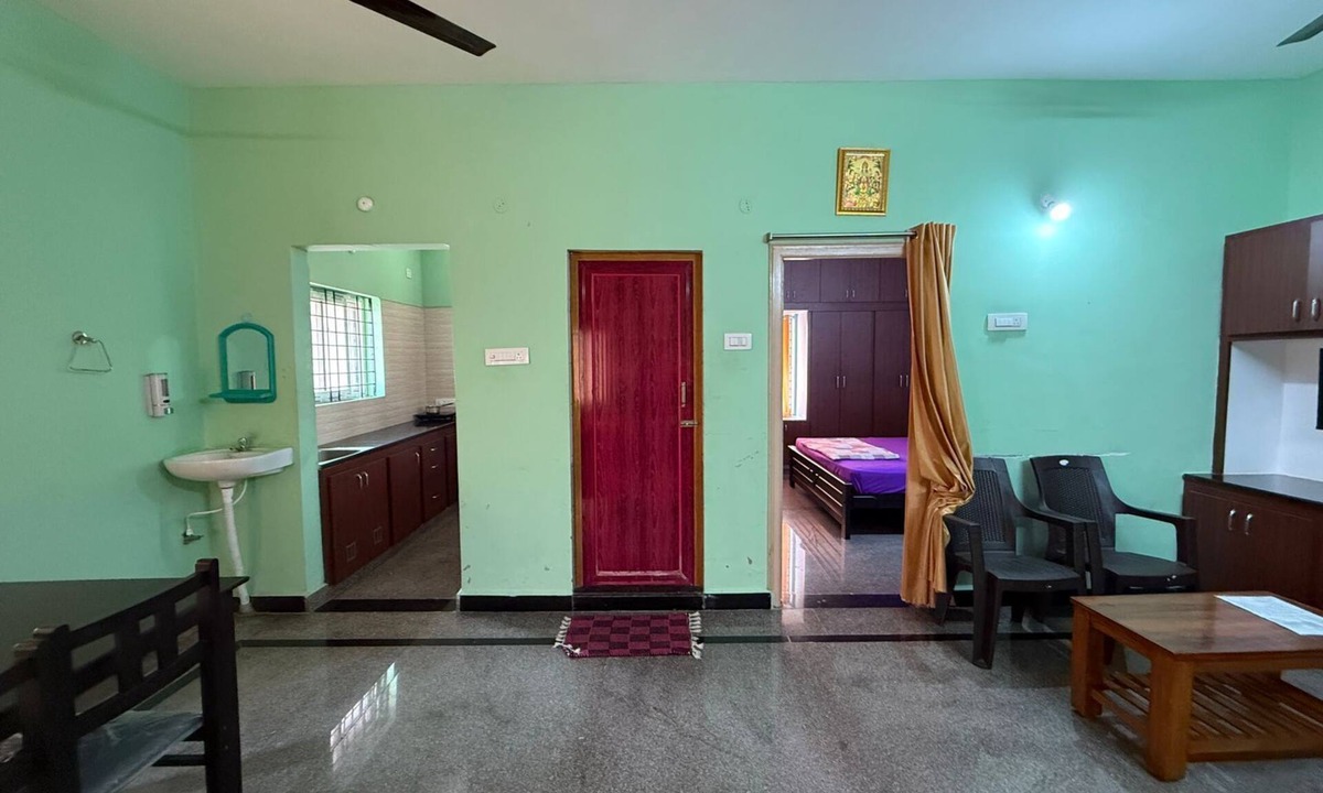 Tirupati Hotel | Aditya Homestay