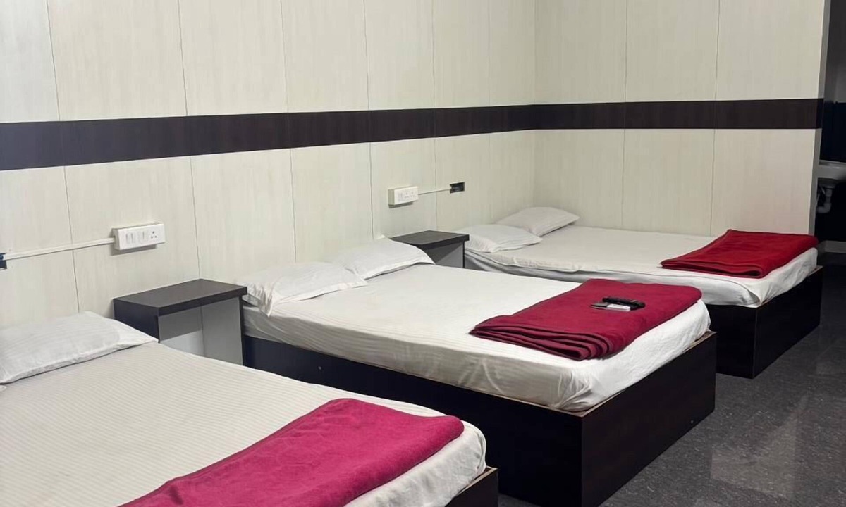 Krishnagiri Hotel | Aditya Inn