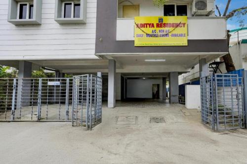 Iyyappanthangal Hotel | Aditya Residency SRI Ramachandra Medical College