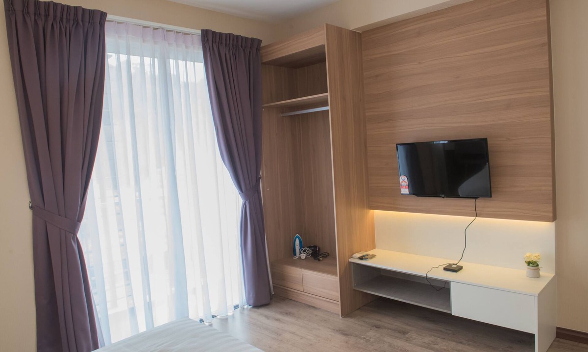 Tanjung Aru Apartment | Aeropod K.K. Sabah - PARIS Themed The City of Love
