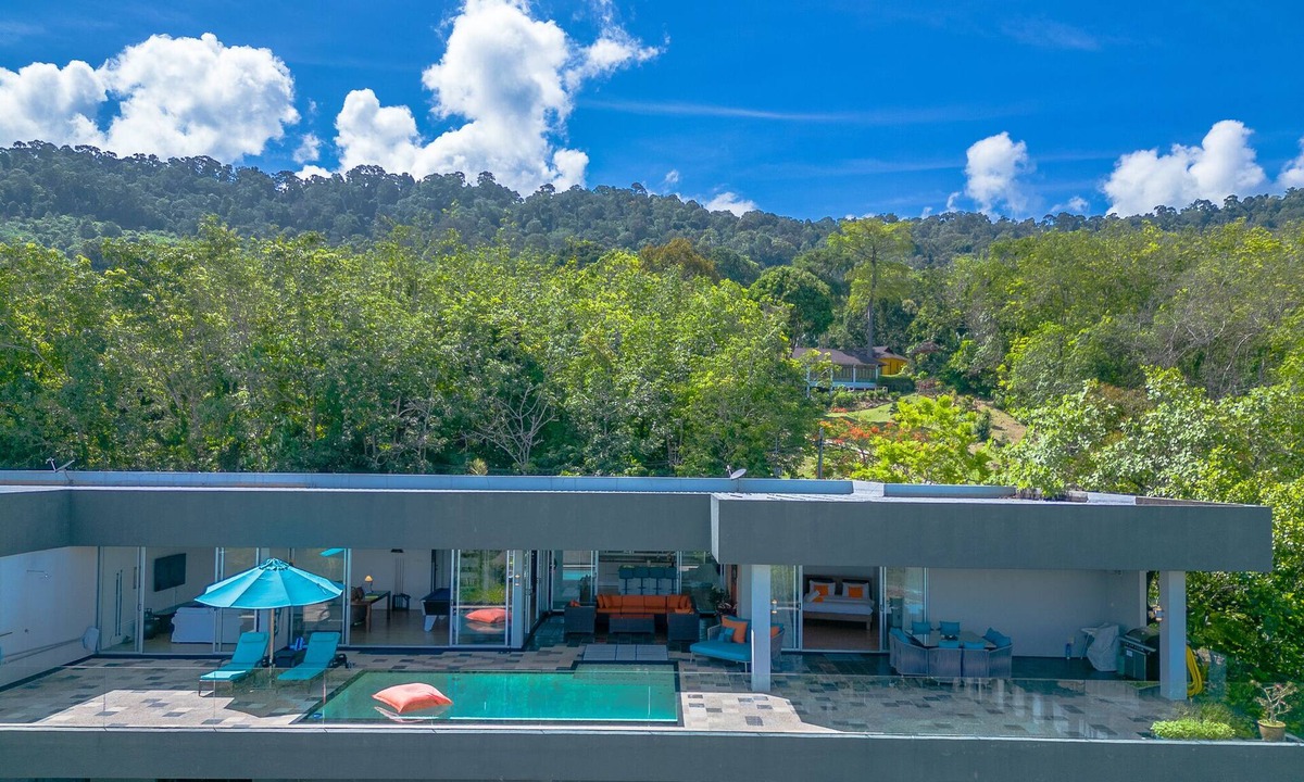 Padang Matsirat Villa | Aislinn Villa - Luxury Private Pool Villa @Seaview