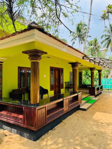 Munroe Island Bed & Breakfast | AK Riverside Tourist Home