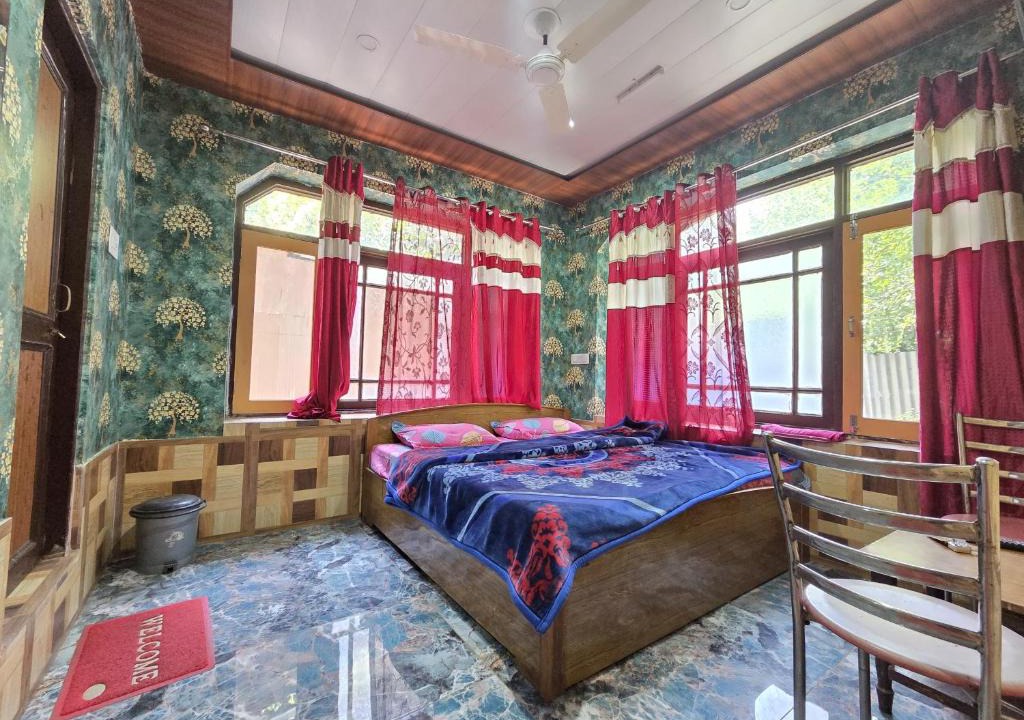 Srinagar House | Alamdar guest house