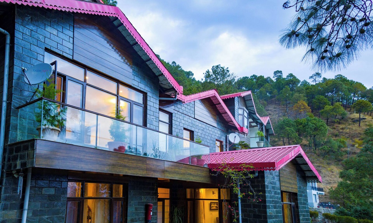 Kuthar Villa | Alaya Stays Kasauli Woods Cottage 3 BHK