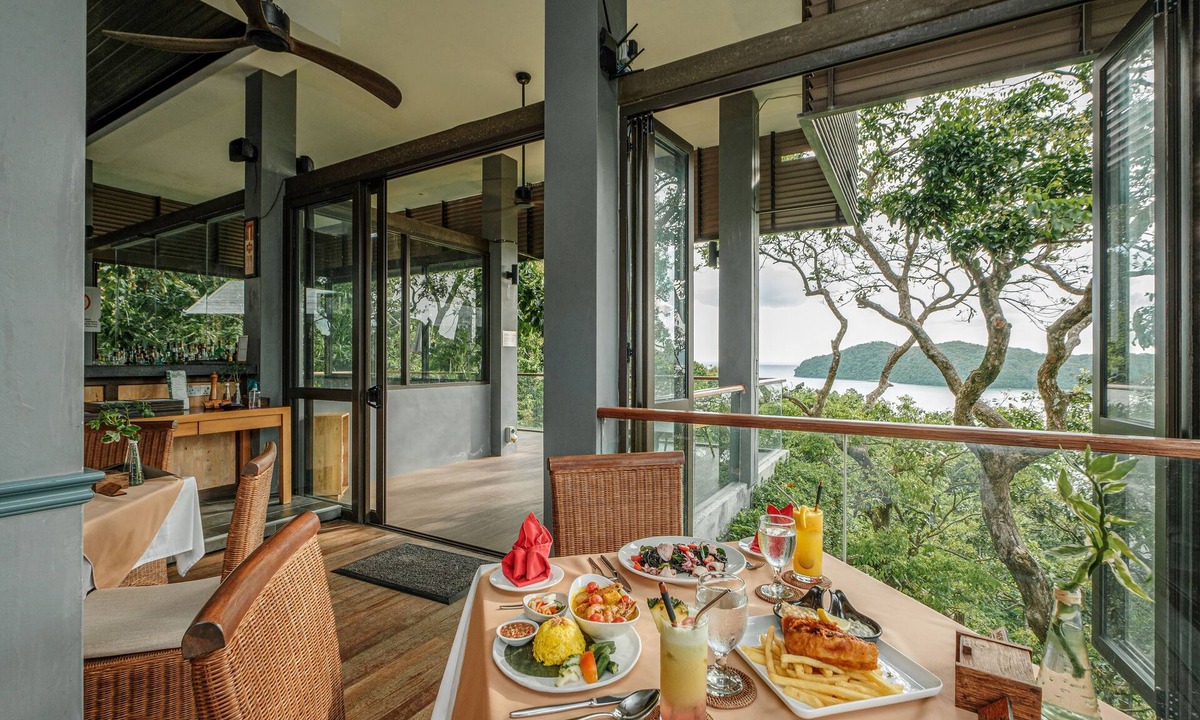 Pantai Tengah Resort | Ambong Rainforest Retreat