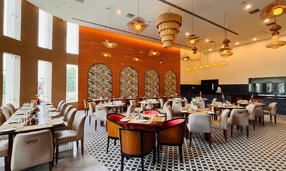 Jaunpur Hotel | Ananta Express Jaunpur