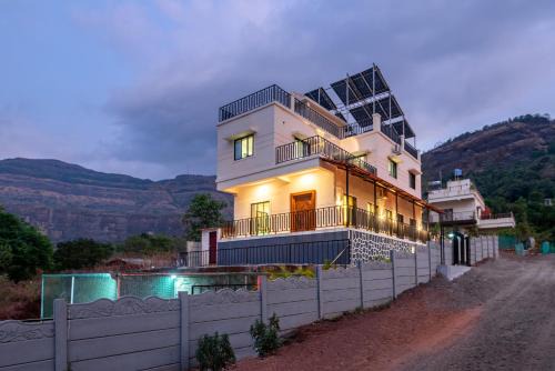 Karjat Villa | Ansh Villa Luxury 4-BHK Pet-friendly Getaway with Private Pool, Lawn & Sports Turf Near Solanpada Dam & Sahyadri Waterfall