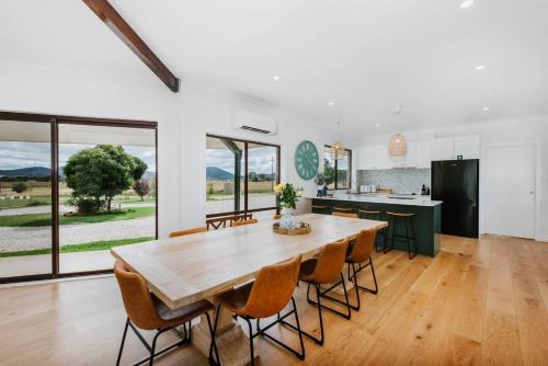 Erudgere House | Anton Pavilion - Cheerful Country Solace in Mudgee