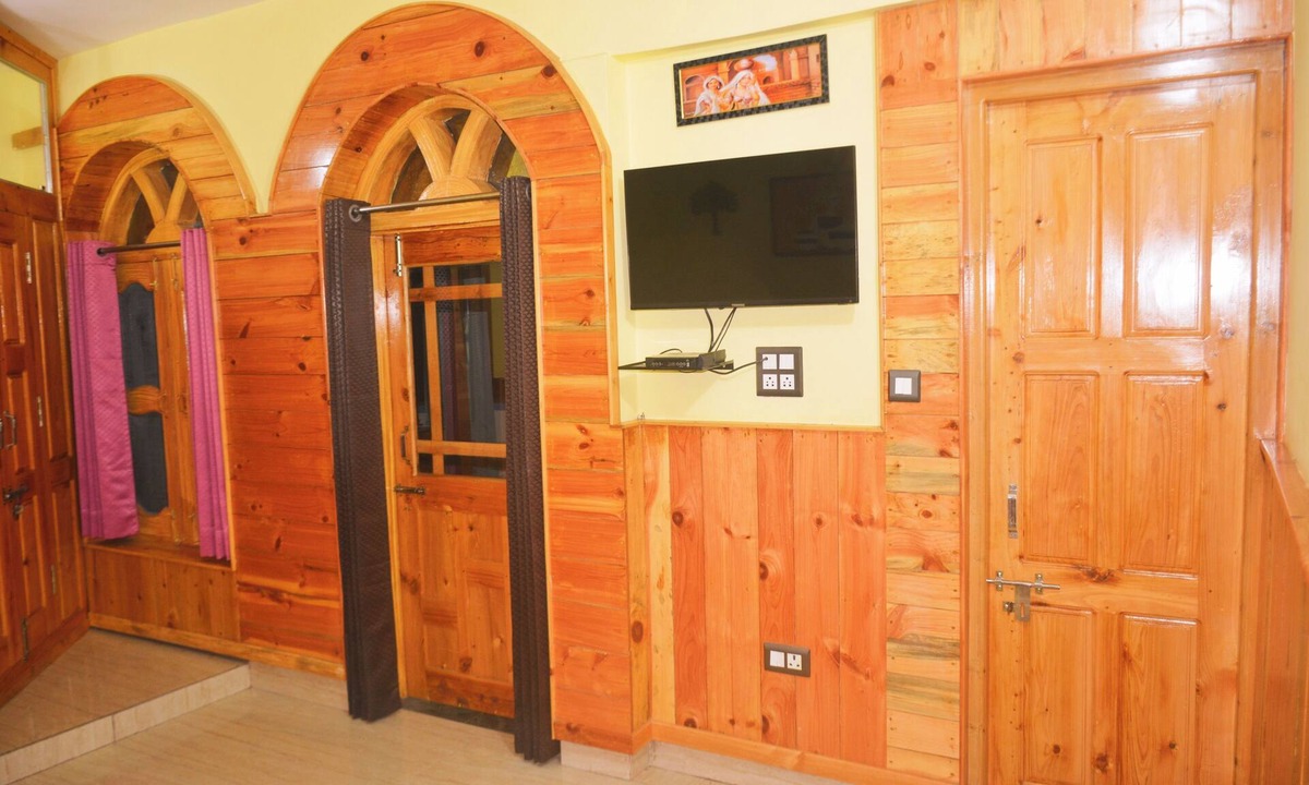 Chakrata Hotel | Anurag Hotel Chakrata