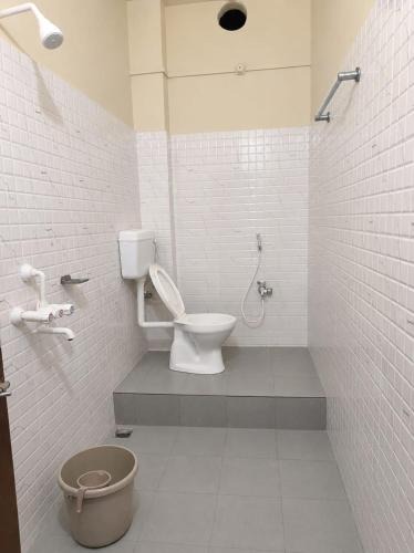 Beltola Apartment | Apni Mehfeel Stays -Cozy 2BHK Retreat in Beltola