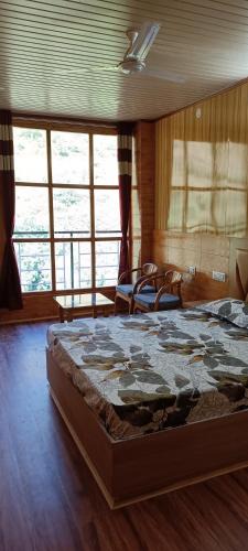 Theog Hotel | Apple Bud Homestay