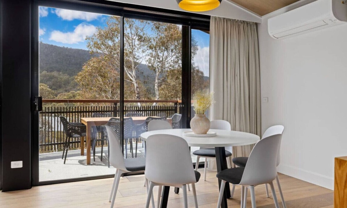 Crackenback Ski Chalet | Apres Hideaway | Crackenback | Unbeatable
