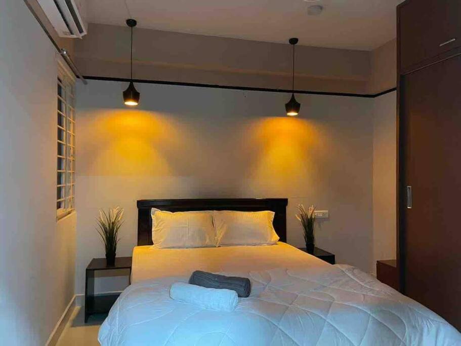 Kondapur Apartment | Apricot: 1bhk Humble Abode in Botanical Gardens