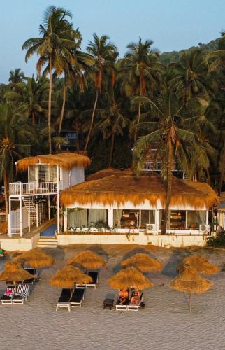 Ashvem Hotel | Aqua Beach Rooms, only accommodation on Ashwem Beach