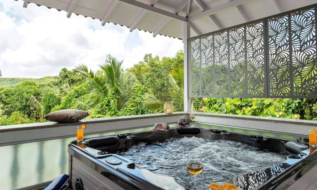 Assagao Hotel | AquaVista Assagao Residency
