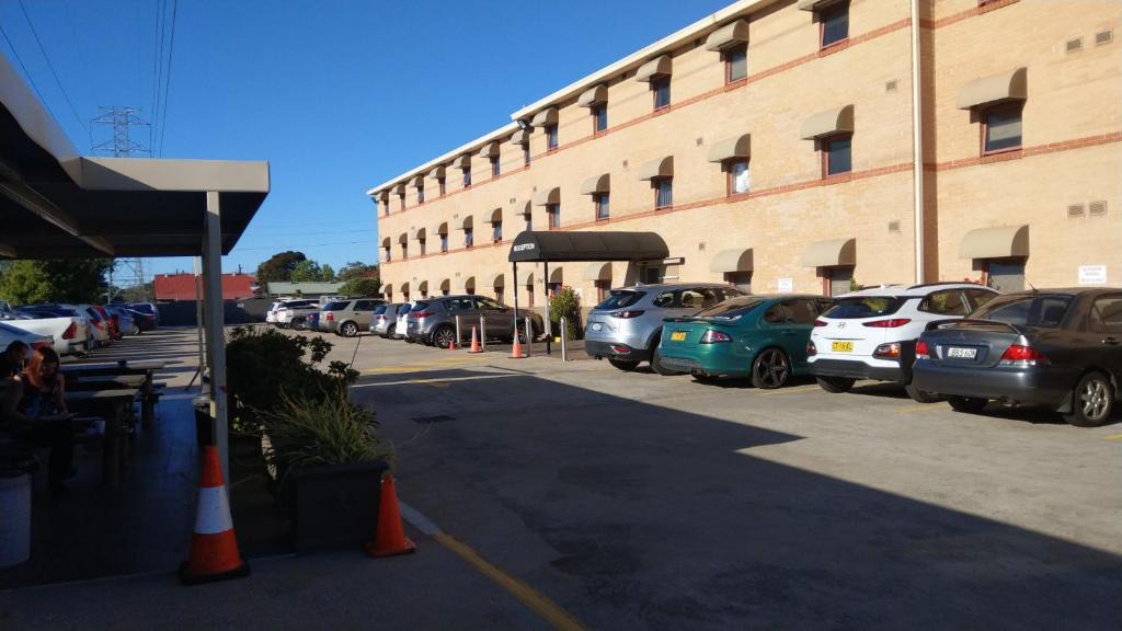 Greenacre Hotel | Arena Hotel (formerly Sleep Express Motel)
