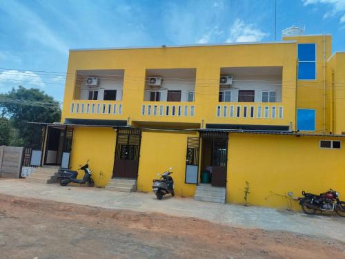 Kottakuppam Hotel | Auro Green Villa