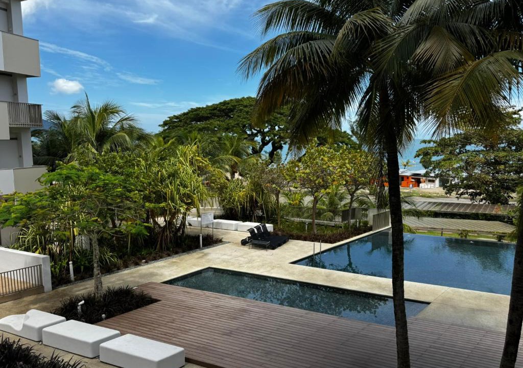 Batu Ferringhi Apartment | Azure Haven - Seaview Resort Home, By the Sea Batu Ferringhi