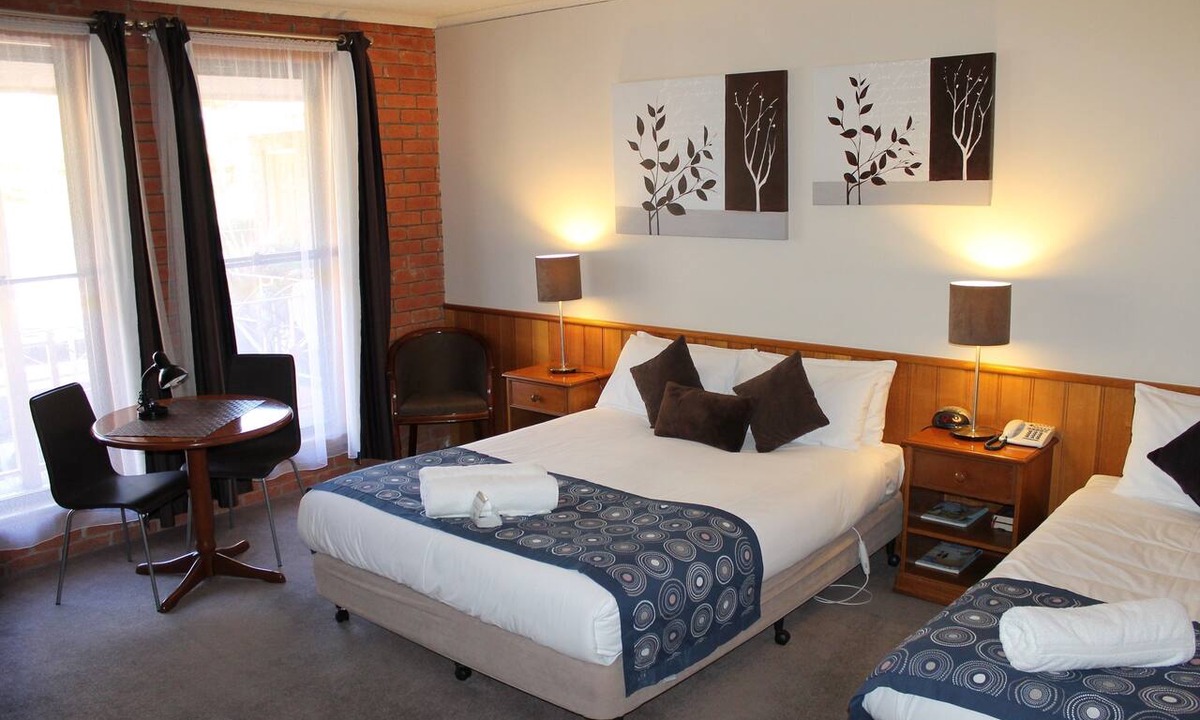 Bakery Hill Hotel | Bakery Hill Motel