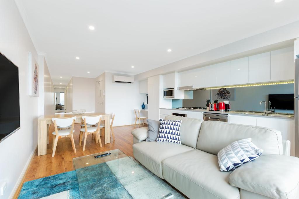 Rozelle Apartment | BALMAIN / ROZELLE LUXURY 2 BED APARTMENT (DAR7)