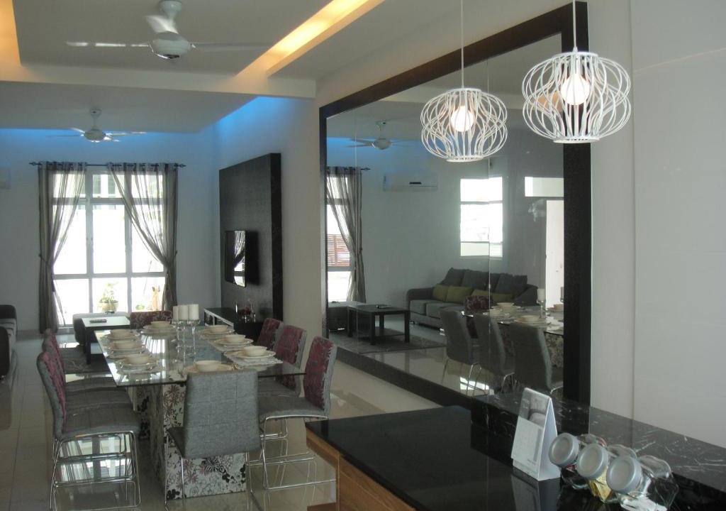 Tanjung Bungah Villa | Batu Ferringhi - Shamrock Beach Villas, Penang