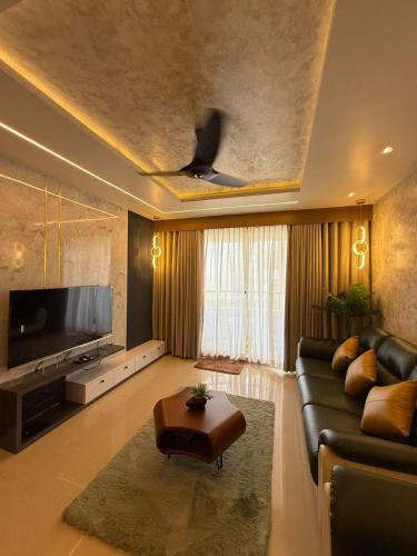 Kozhikode Apartment | Bayfront Bliss - Flat 3BHK in Calicut Beach-Wakeup to stunning views