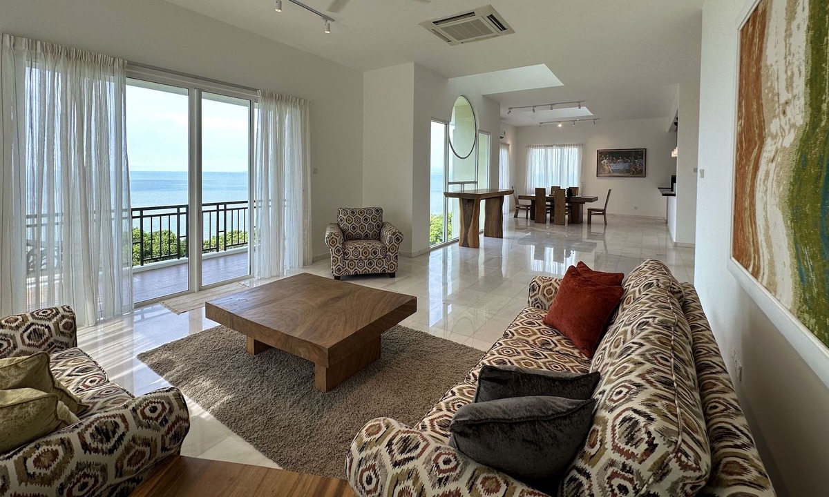Batu Ferringhi House | BBQ at your own yard with full sea view - 2 mins from the beach!