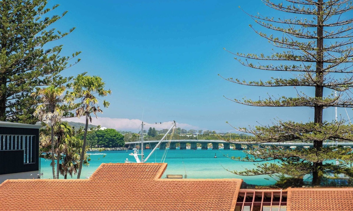 Tuncurry Apartment | Beach Street Oasis - Central Lake Views - Tuncurry