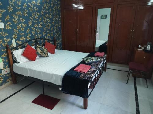 Visakhapatnam House | Beach villa service apartment