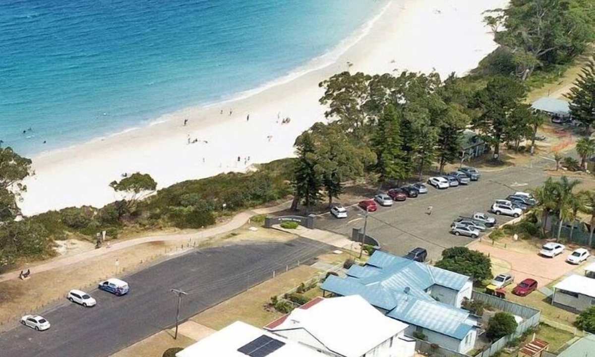 Huskisson Apartment | Beachfront Luxury by Experience Jervis Bay